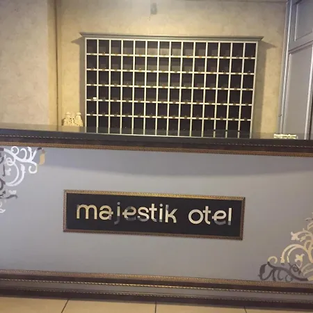 Majestik فندق أضنه